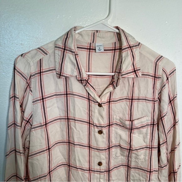 Old Navy Button Down Flannel Shirt Cream Plaid - Picture 3 of 11